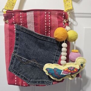 Colorful Patchwork Crossbody Bag with Bird Design